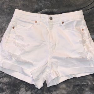 White American Eagle mom shorts